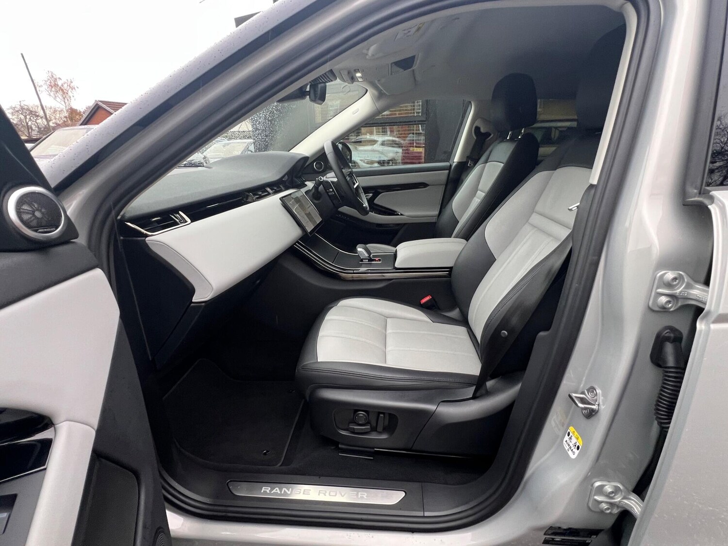 Used Land Rover Range Rover Evoque 2024 for sale - 77839346: Photo 31