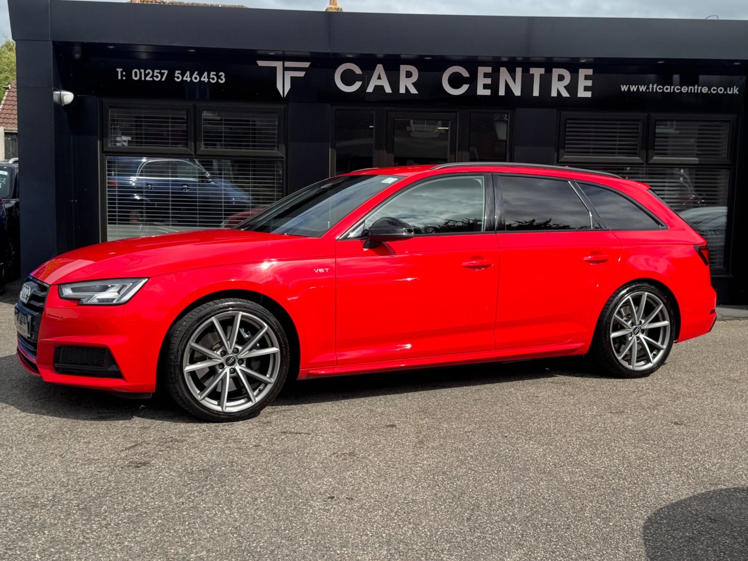 Used Audi A4 2018 for sale - 76803441: Photo 2