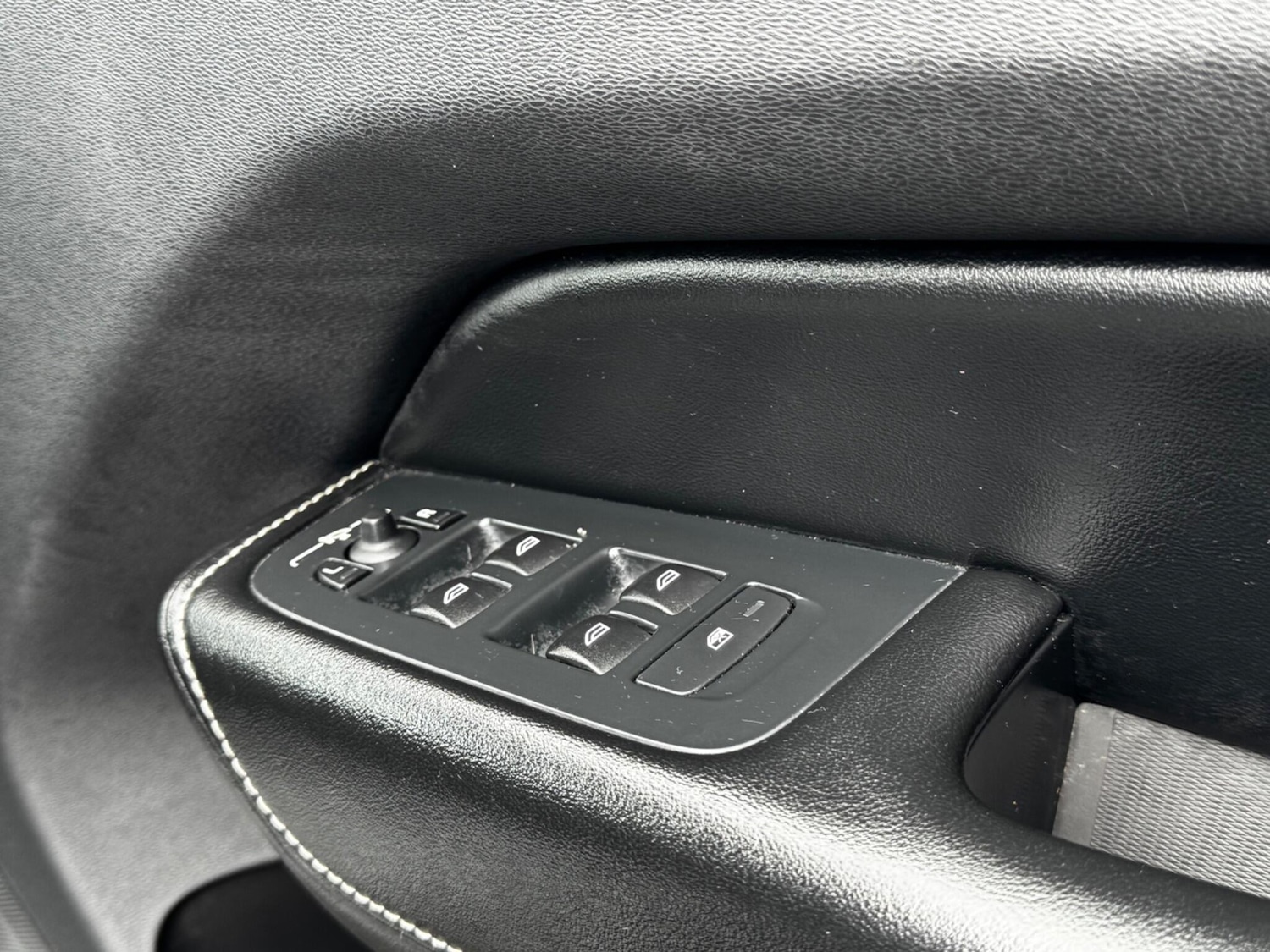 Used Volvo XC60 2019 for sale - 78204469: Photo 25