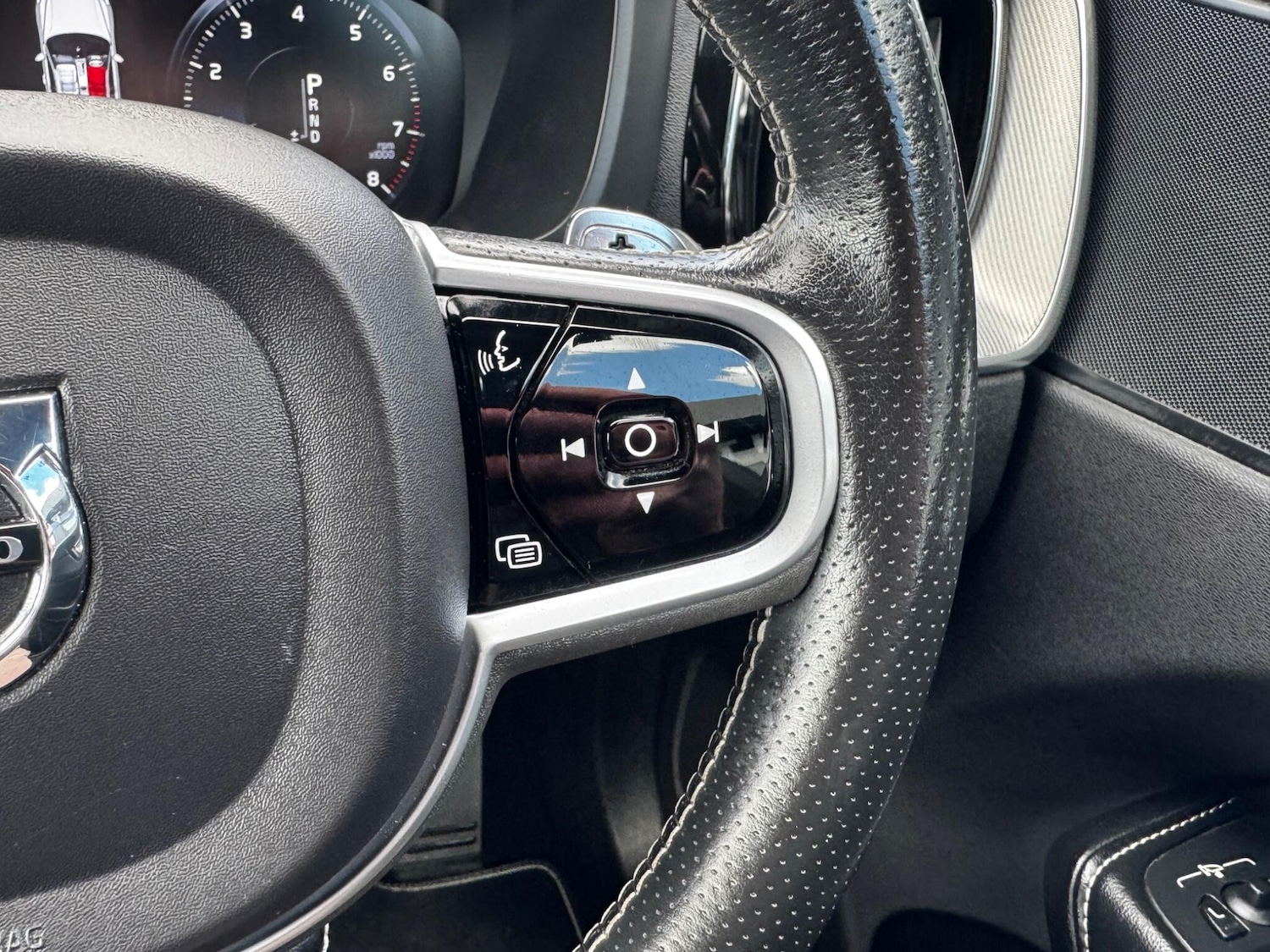 Used Volvo XC60 2019 for sale - 78204469: Photo 30