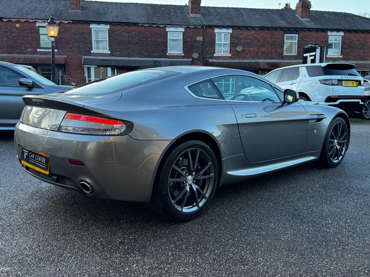 Used Aston Martin Vantage 2011 for sale - 77230580: Photo 10
