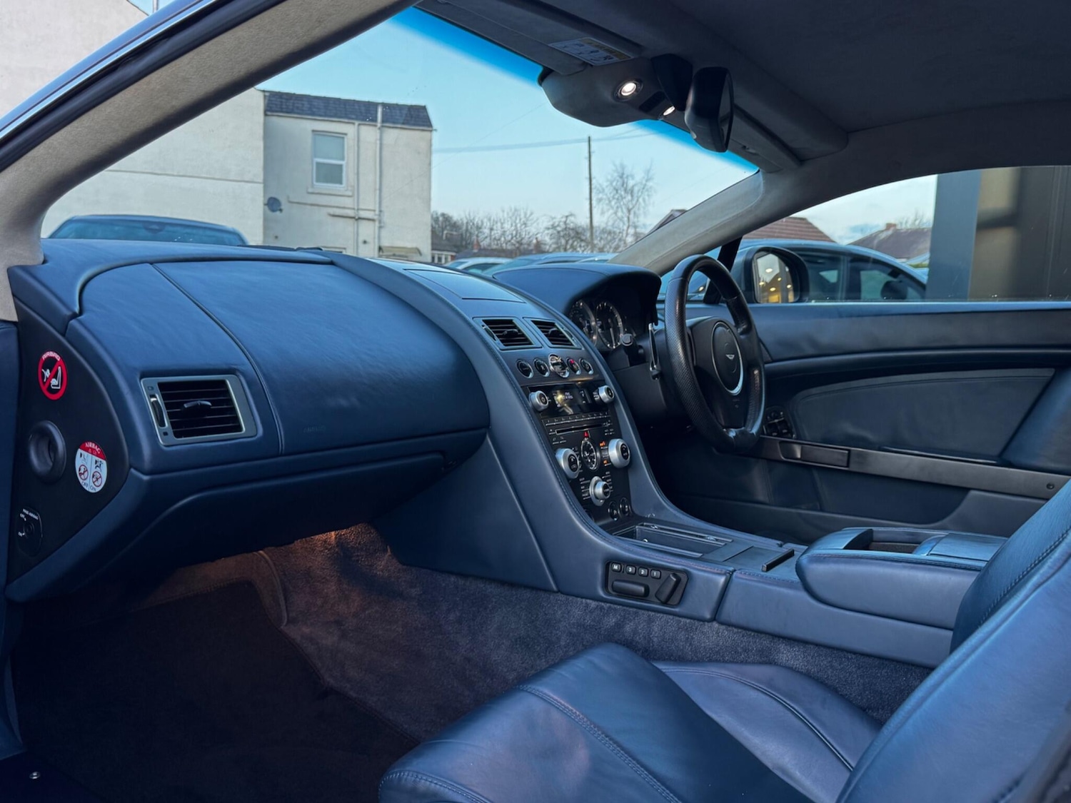 Used Aston Martin Vantage 2011 for sale - 77230580: Photo 35