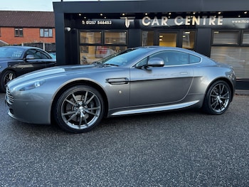 Used Aston Martin Vantage 2011 for sale - 77230580: Photo