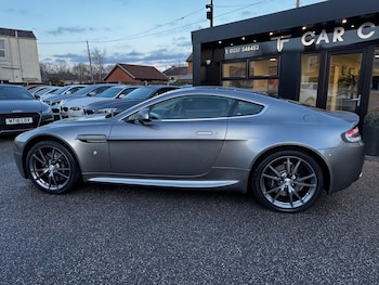 Used Aston Martin Vantage 2011 for sale - 77230580: Photo