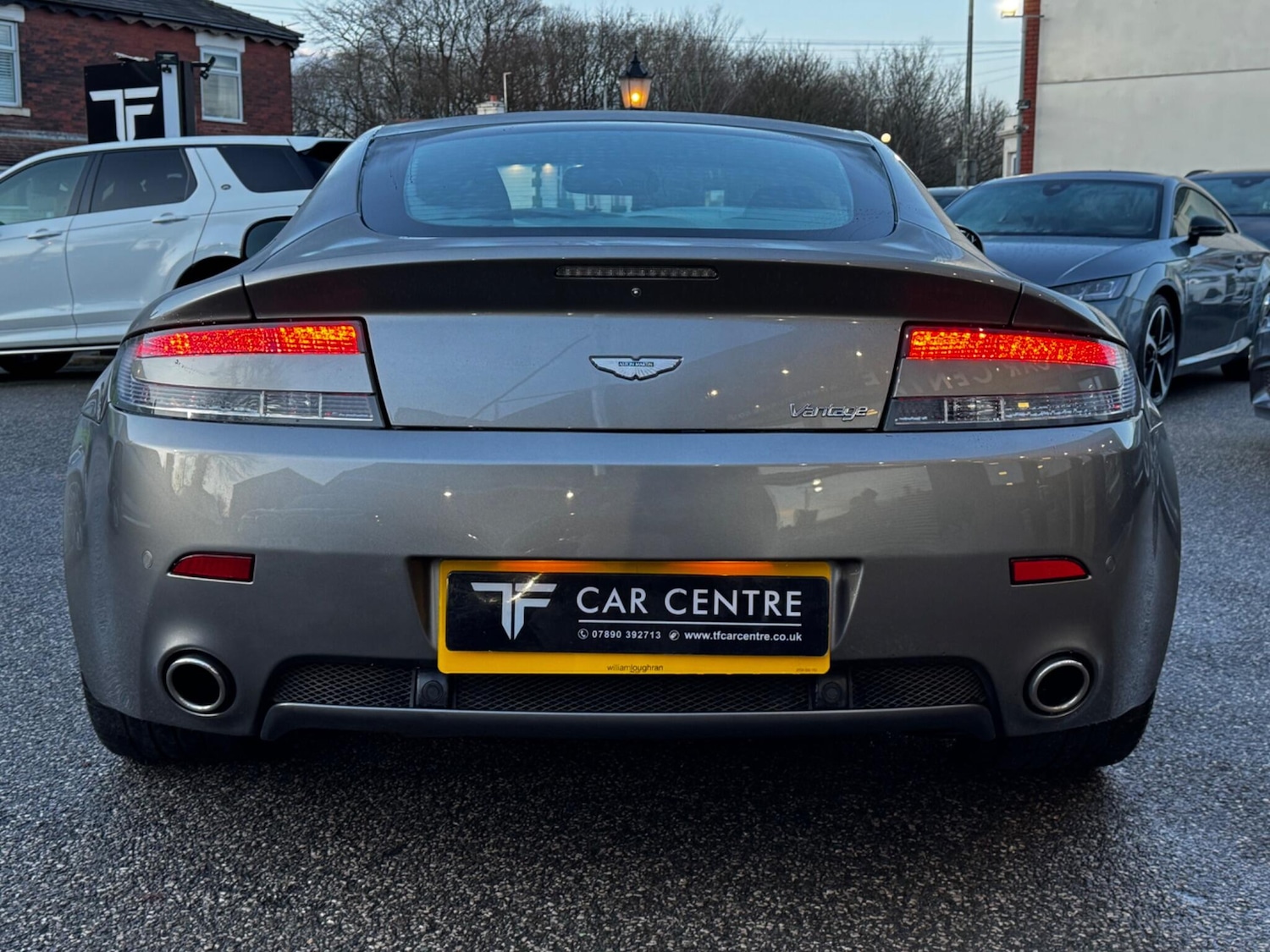 Used Aston Martin Vantage 2011 for sale - 77230580: Photo 8