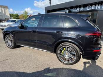 Used Porsche Cayenne 2017 for sale - 74738217: Photo