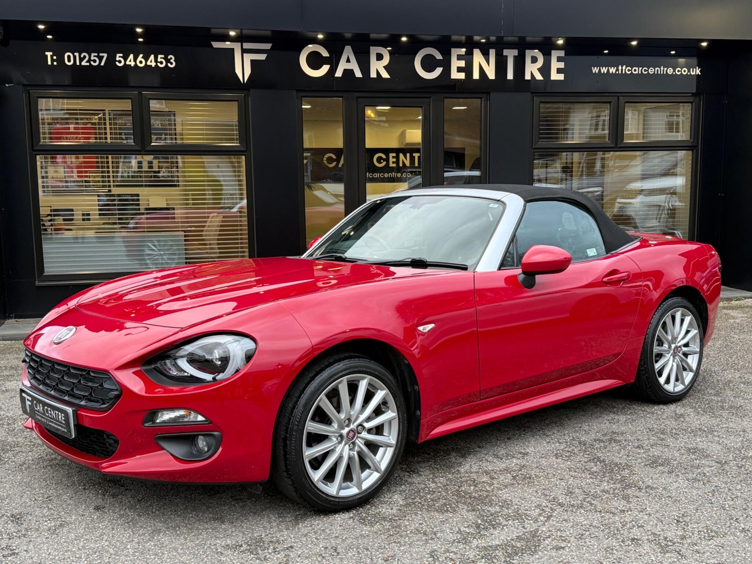 Used Fiat 124 Spider 2018 for sale - 77306368: Photo 2