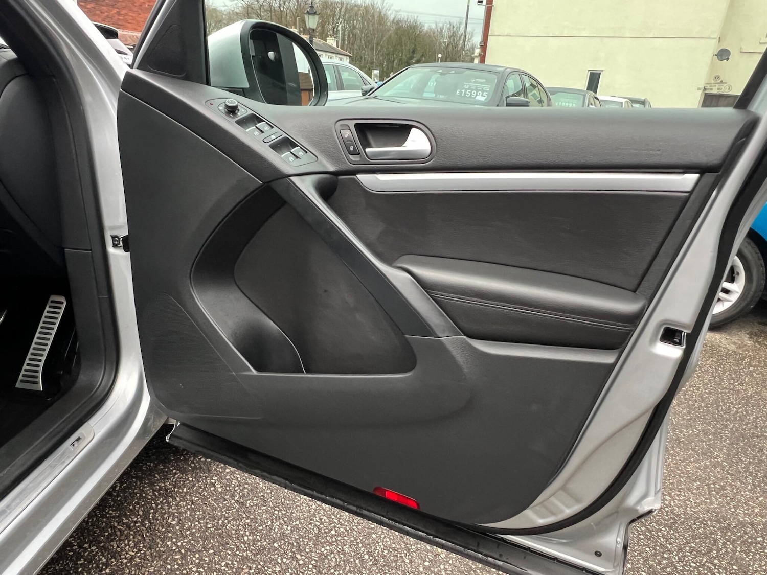 Used Volkswagen Tiguan 2015 for sale - 77040939: Photo 30