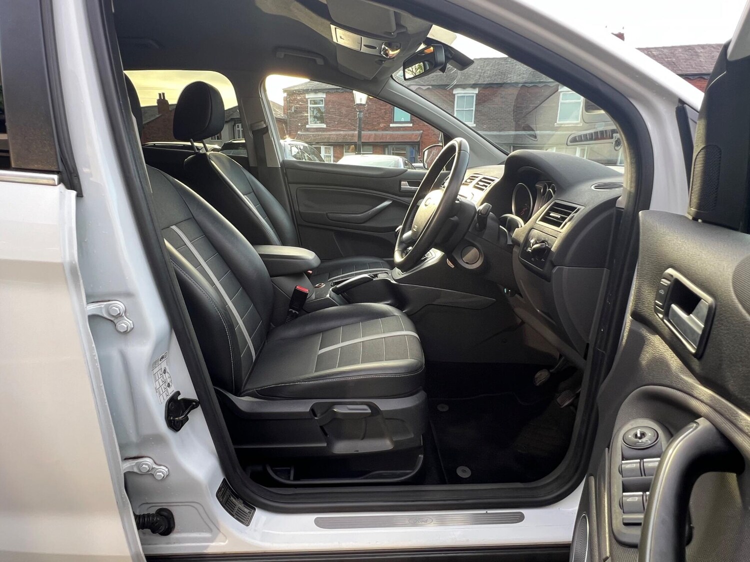 Used Ford Kuga 2012 for sale - 77939896: Photo 23