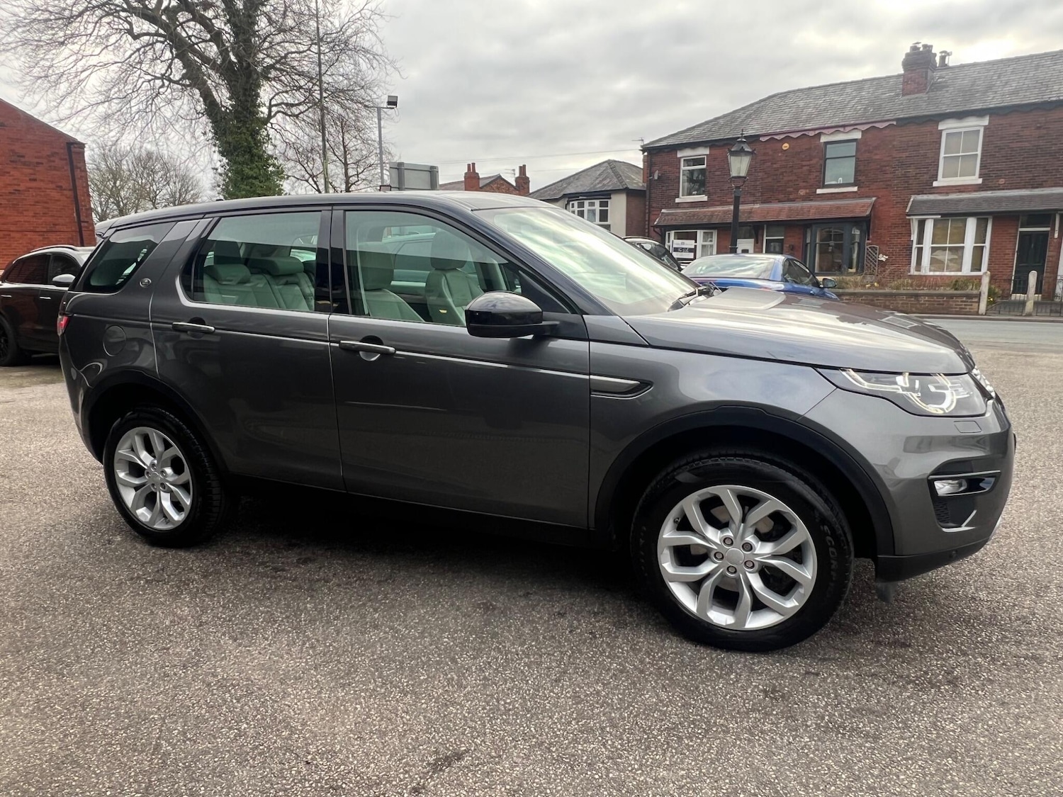 Used Land Rover Discovery Sport 2016 for sale - 78086962: Photo 13