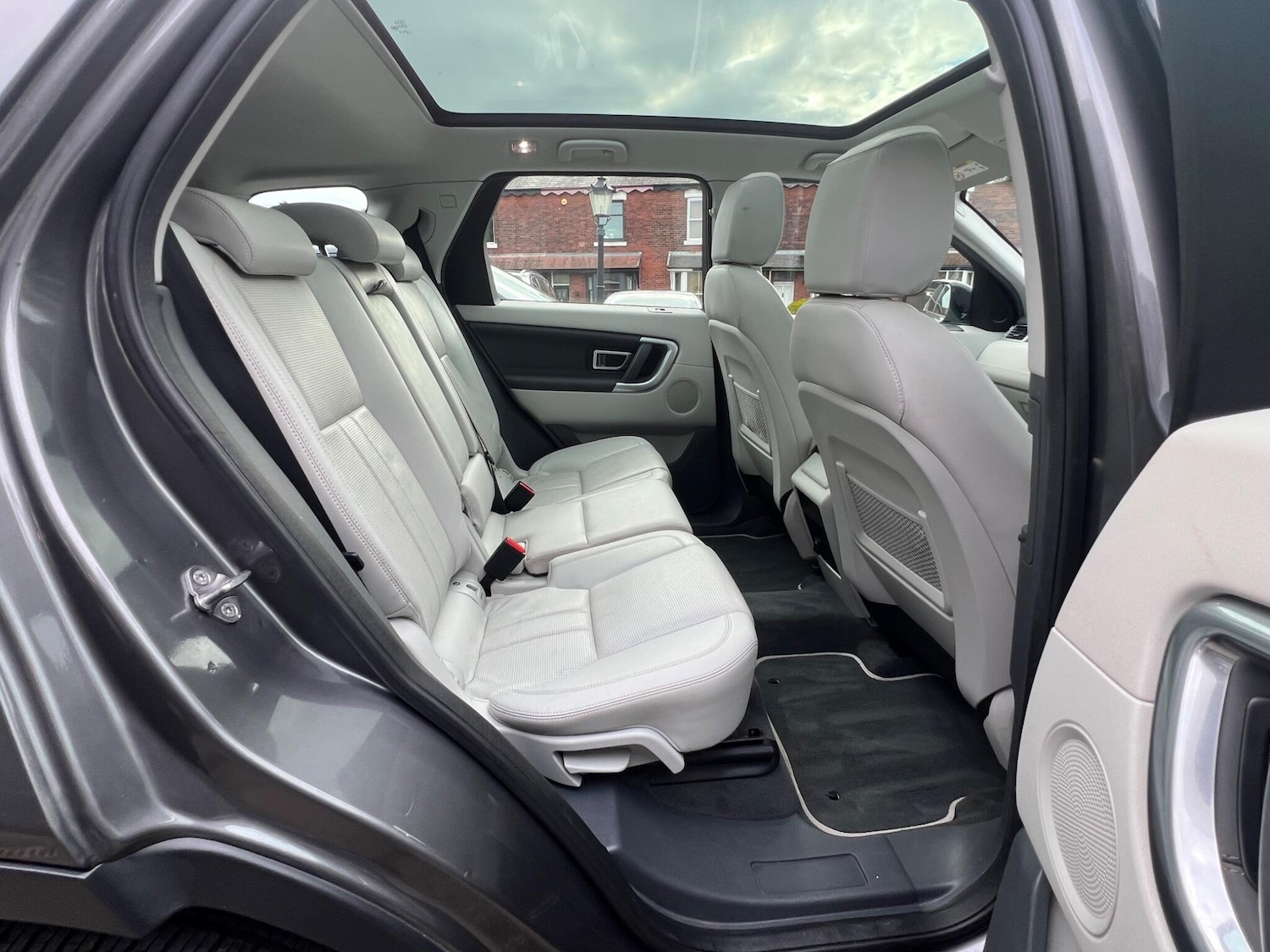 Used Land Rover Discovery Sport 2016 for sale - 78086962: Photo 27