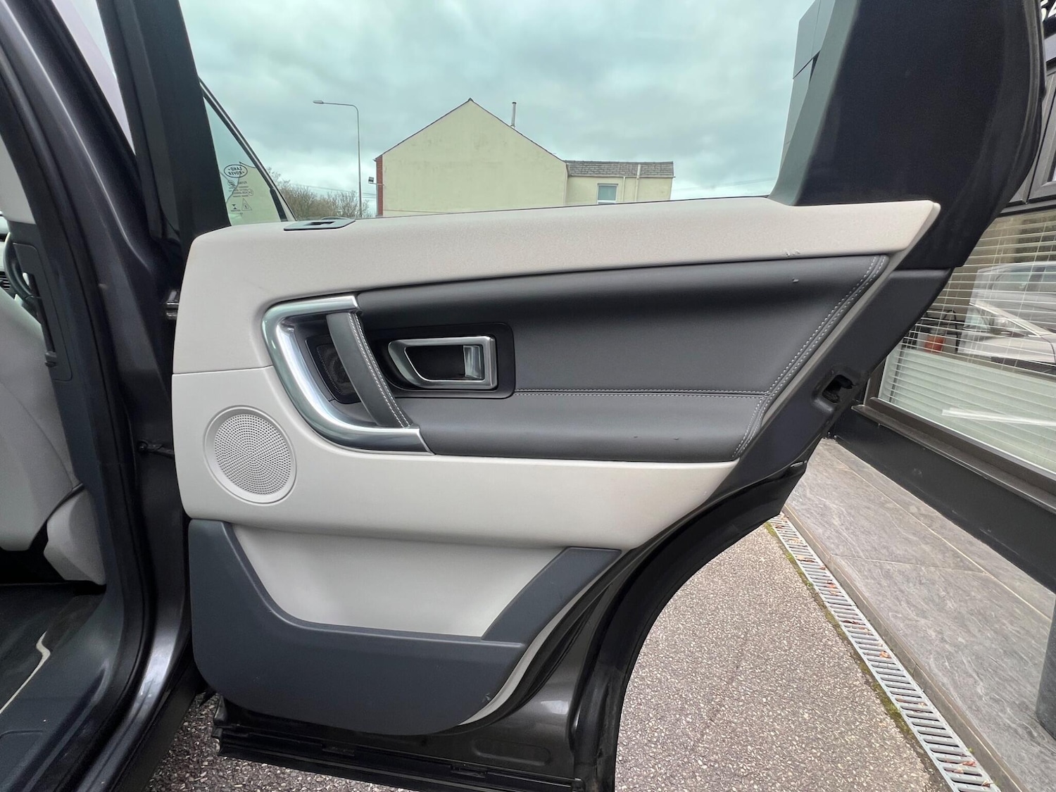 Used Land Rover Discovery Sport 2016 for sale - 78086962: Photo 28