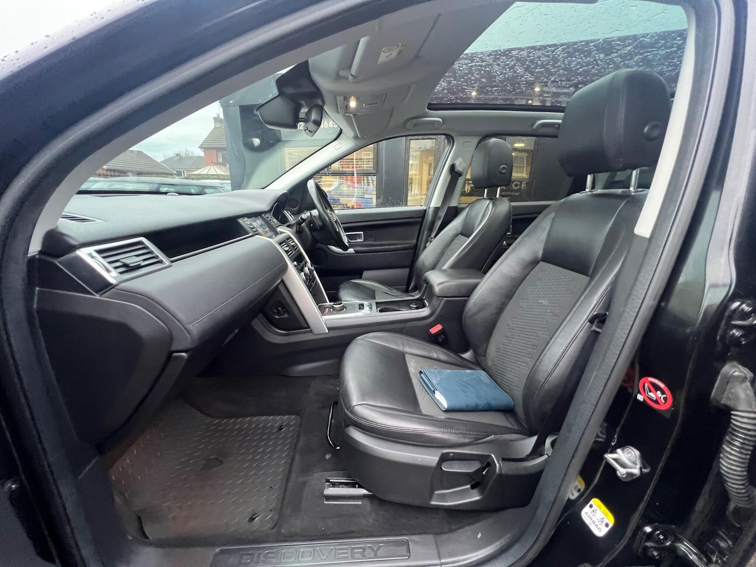 Used Land Rover Discovery Sport 2018 for sale - 77908571: Photo 2