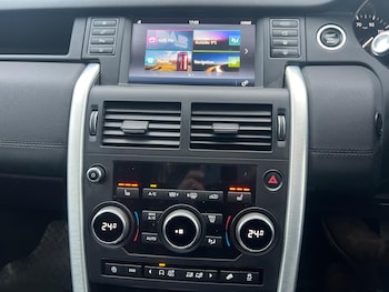 Used Land Rover Discovery Sport 2018 for sale - 77908571: Photo