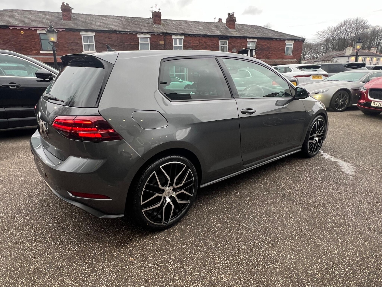 Used Volkswagen Golf 2017 for sale - 77853541: Photo 10