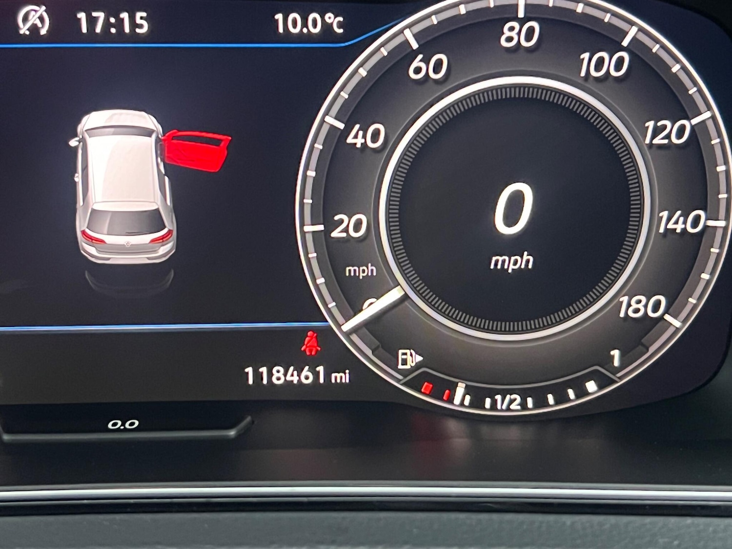 Used Volkswagen Golf 2017 for sale - 77853541: Photo 33