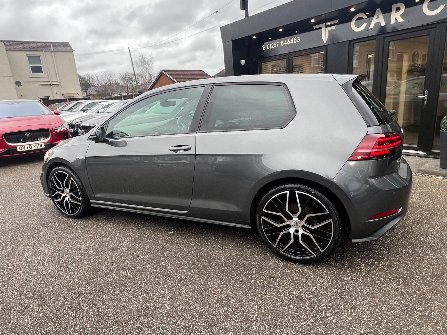 Used Volkswagen Golf 2017 for sale - 77853541: Photo 4