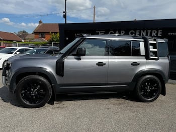 Used Land Rover Defender 2020 for sale - 79634402: Photo