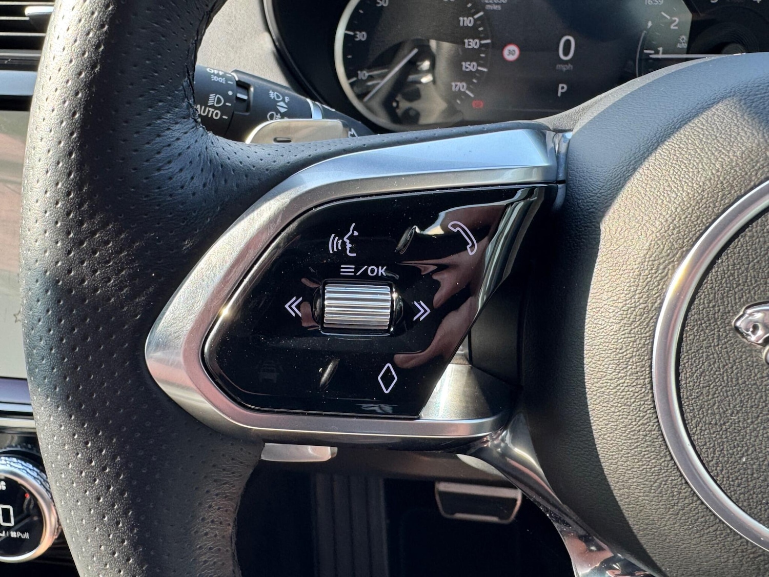 Used Jaguar E-Pace 2022 for sale - 76803445: Photo 34