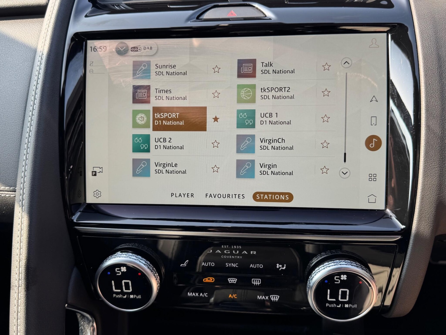 Used Jaguar E-Pace 2022 for sale - 76803445: Photo 37