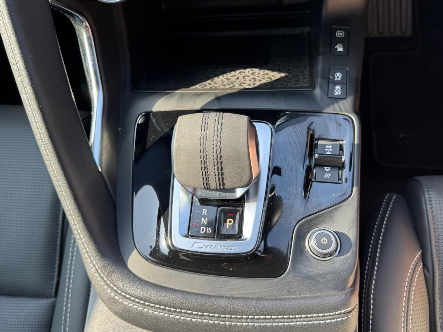 Used Jaguar E-Pace 2022 for sale - 76803445: Photo 38