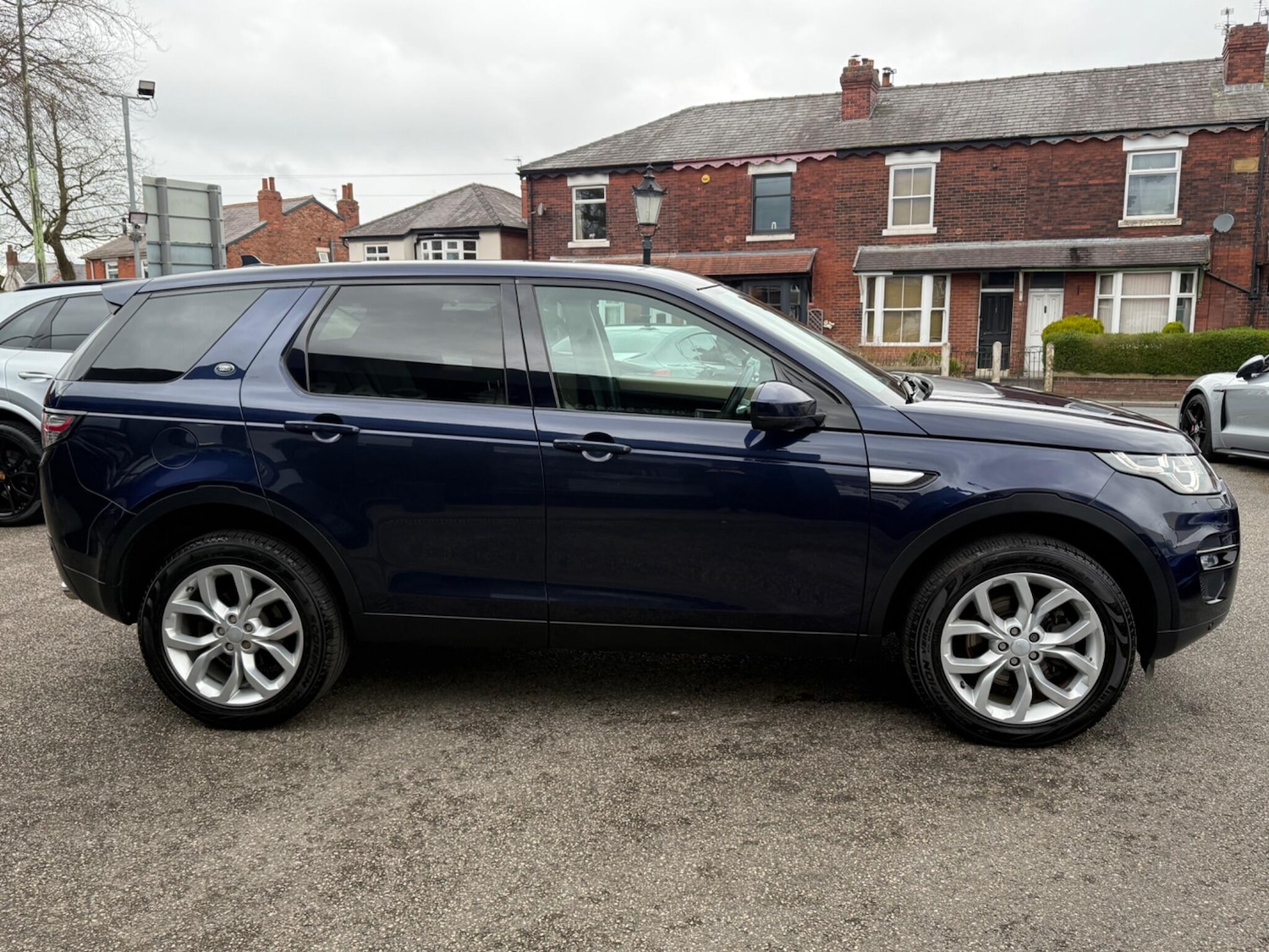 Used Land Rover Discovery Sport for sale - 78135898: Photo 11