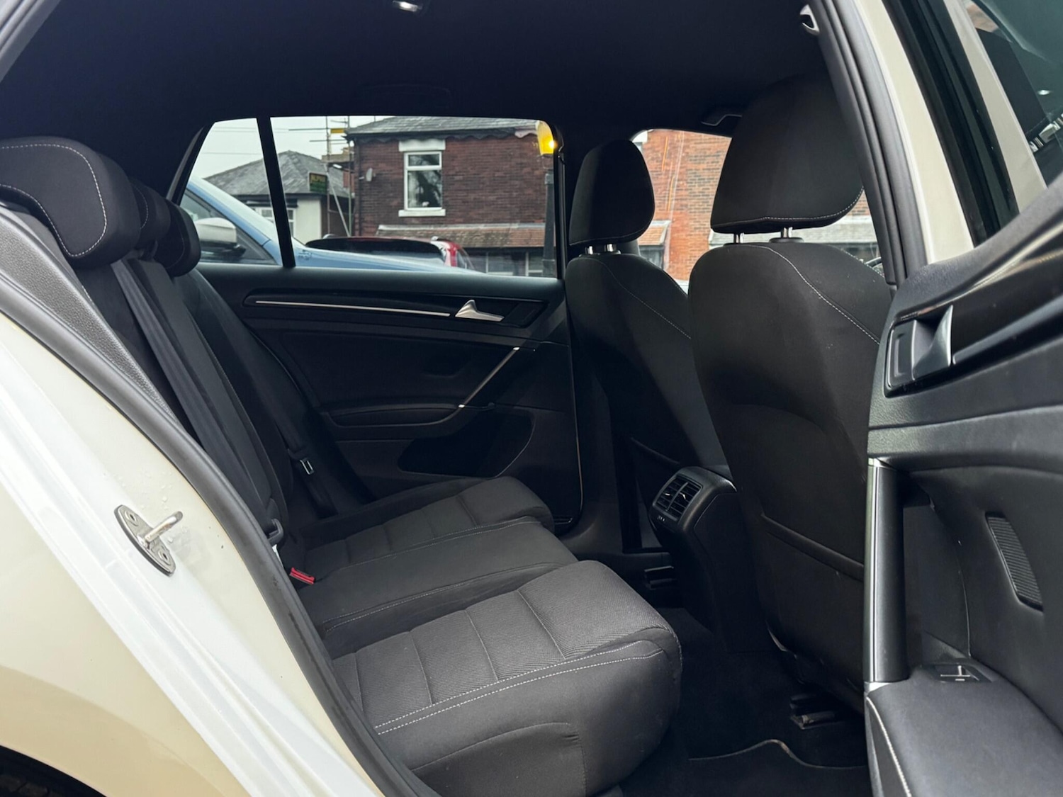 Used Volkswagen Golf 2018 for sale - 77396619: Photo 38