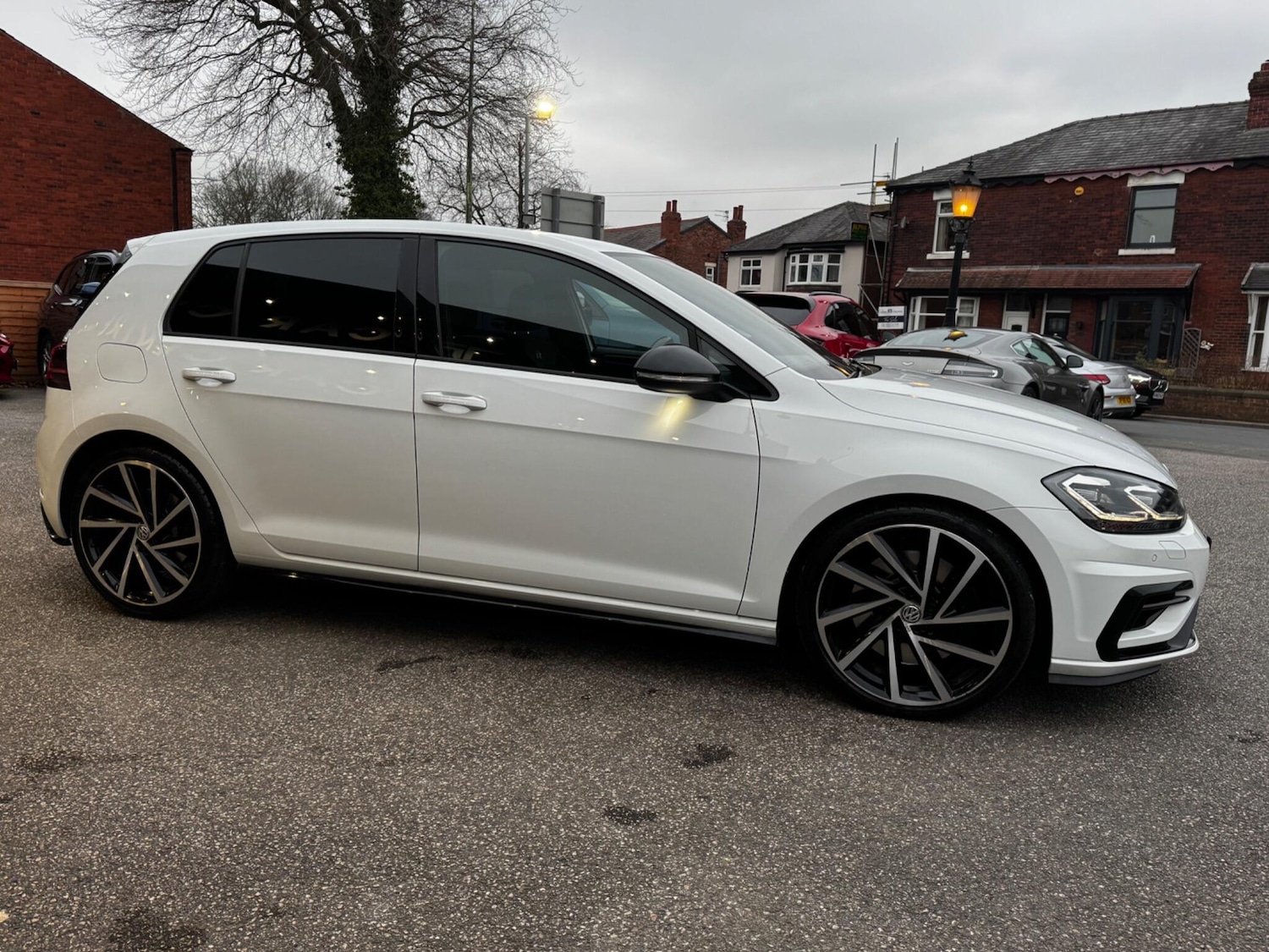Used Volkswagen Golf 2018 for sale - 77396619: Photo 9