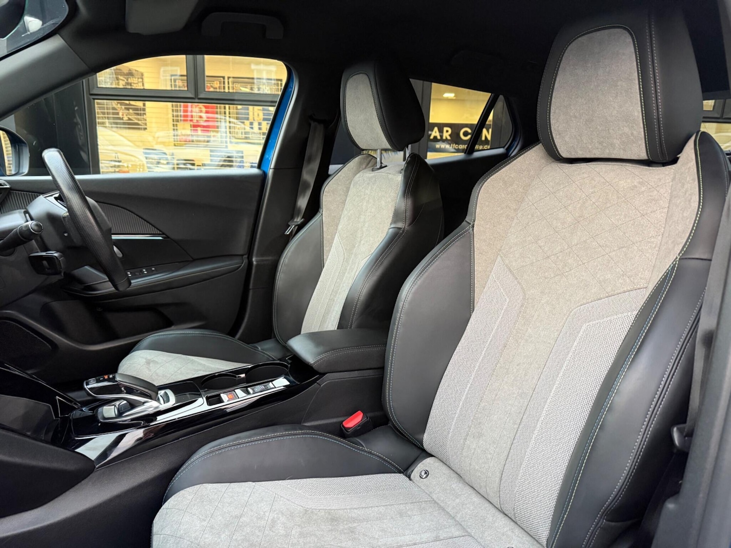 Used Peugeot 2008 2021 for sale - 77040837: Photo 49