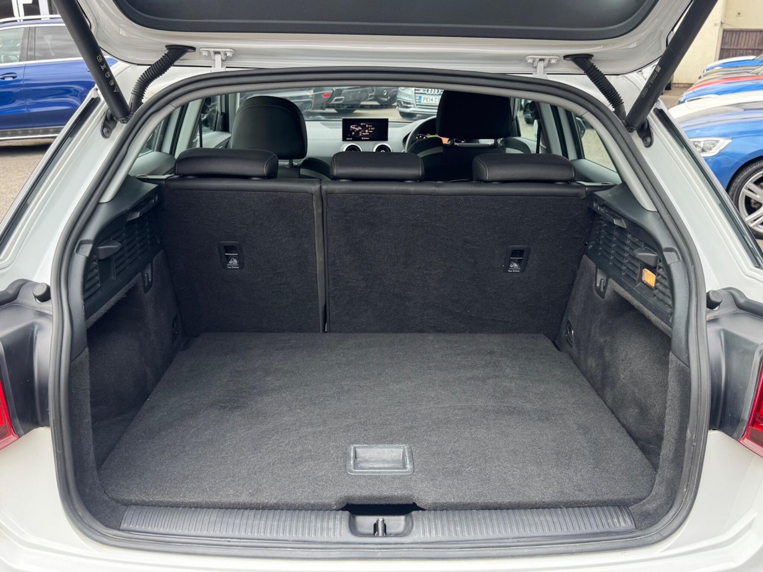 Used Audi Q2 2023 for sale - 76803456: Photo 44