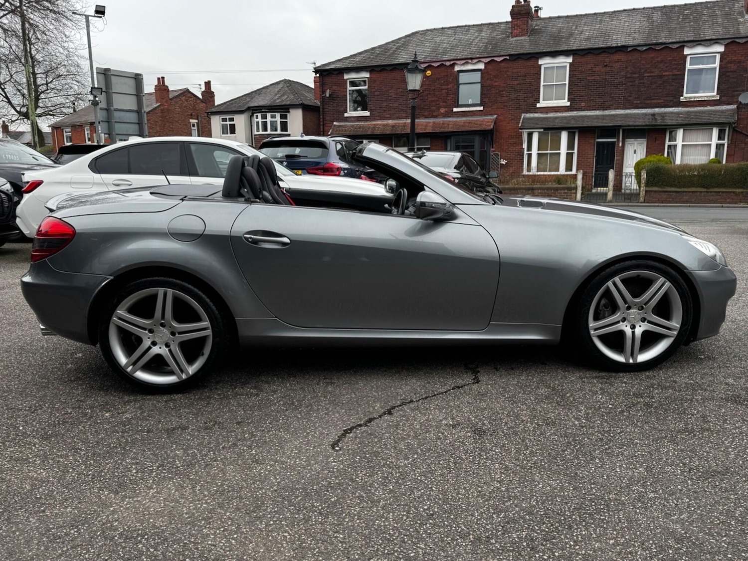 Used Mercedes-Benz SLK 2009 for sale - 77808877: Photo 11