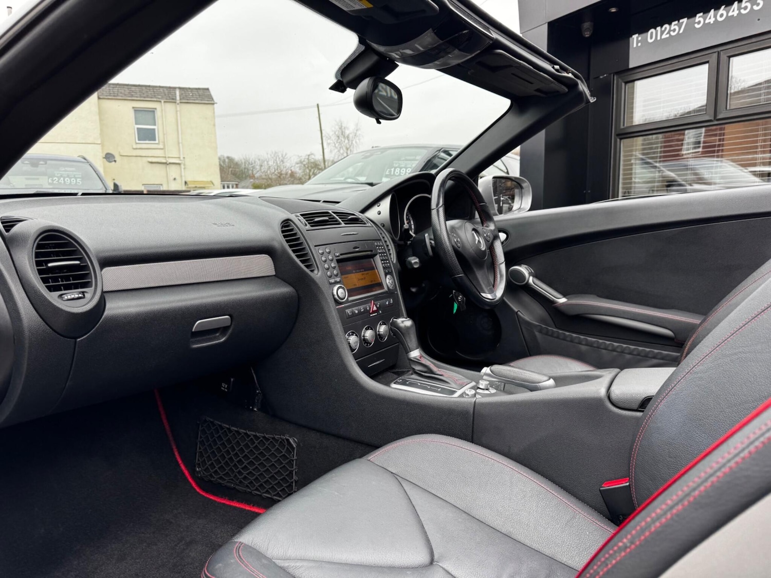 Used Mercedes-Benz SLK 2009 for sale - 77808877: Photo 35