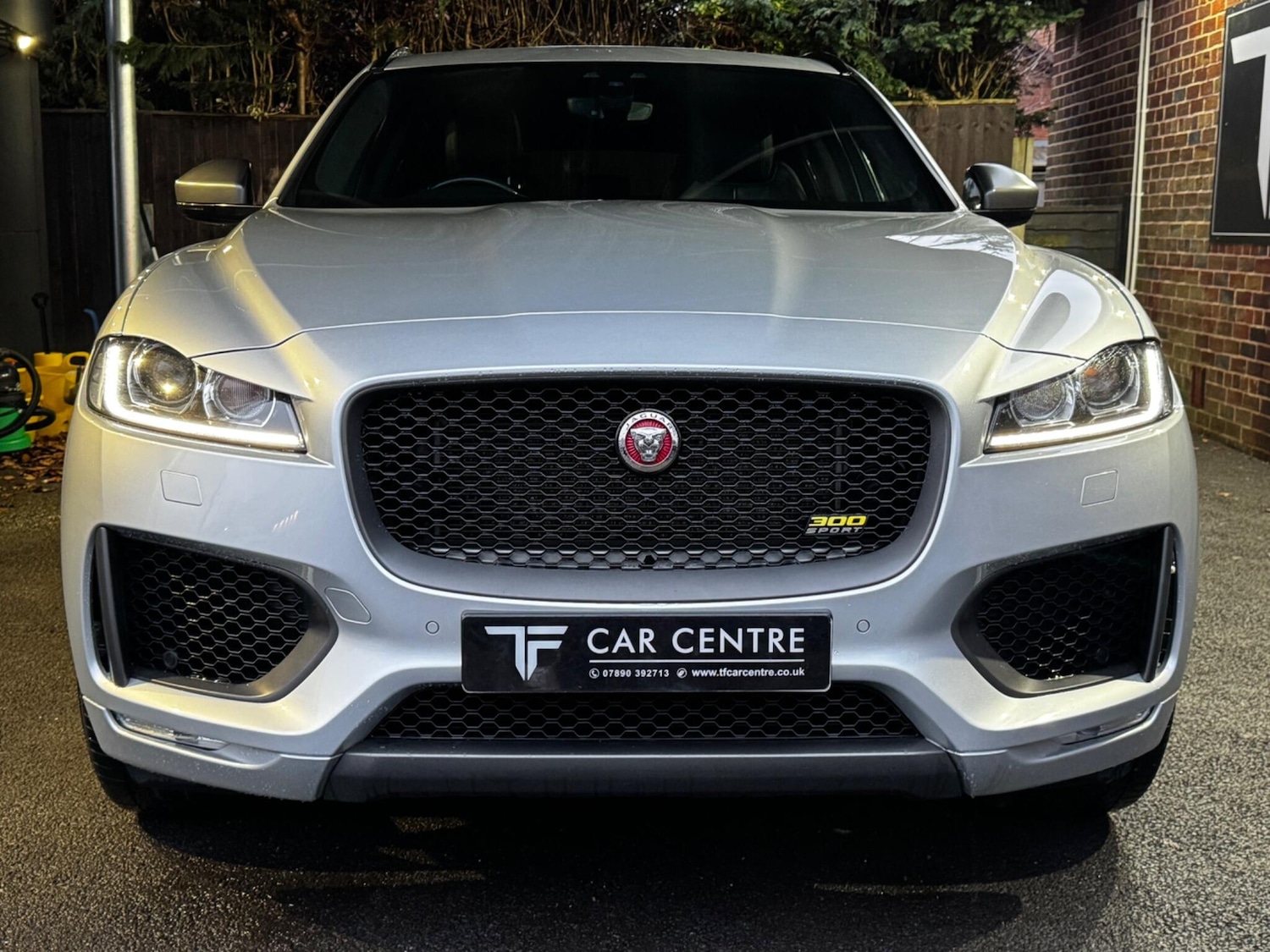 Used Jaguar F-Pace 2020 for sale - 77386381: Photo 3