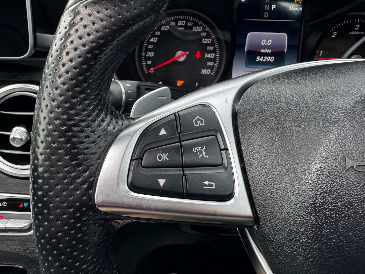 Used Mercedes-Benz GLC 2018 for sale - 78007488: Photo 30