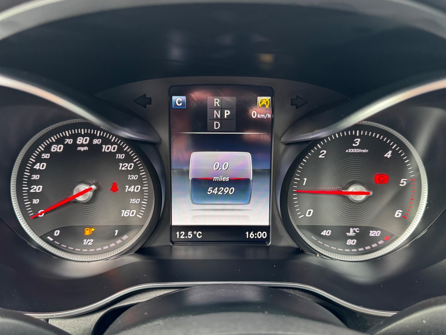 Used Mercedes-Benz GLC 2018 for sale - 78007488: Photo 32