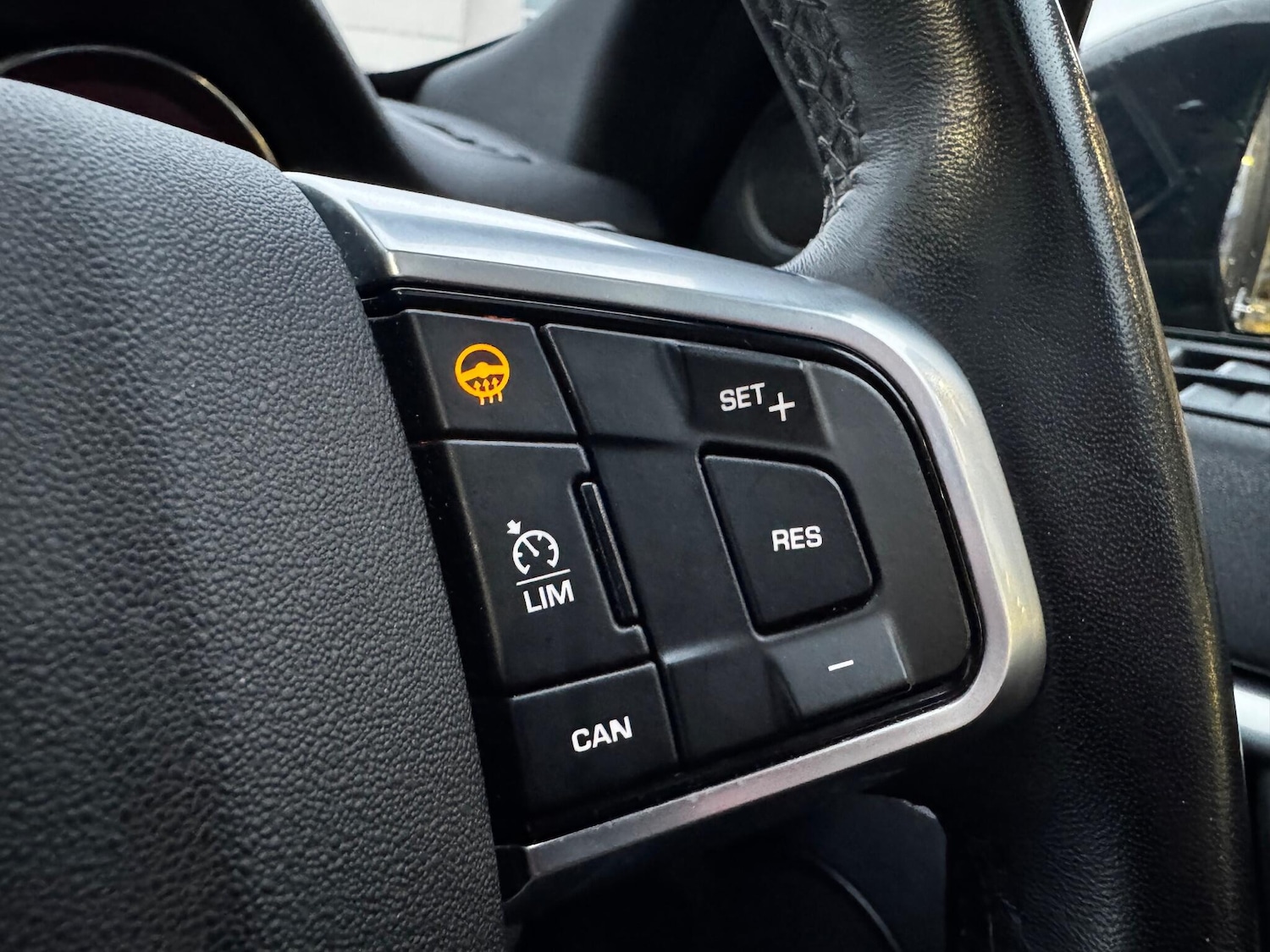 Used Land Rover Discovery Sport 2019 for sale - 77119778: Photo 30