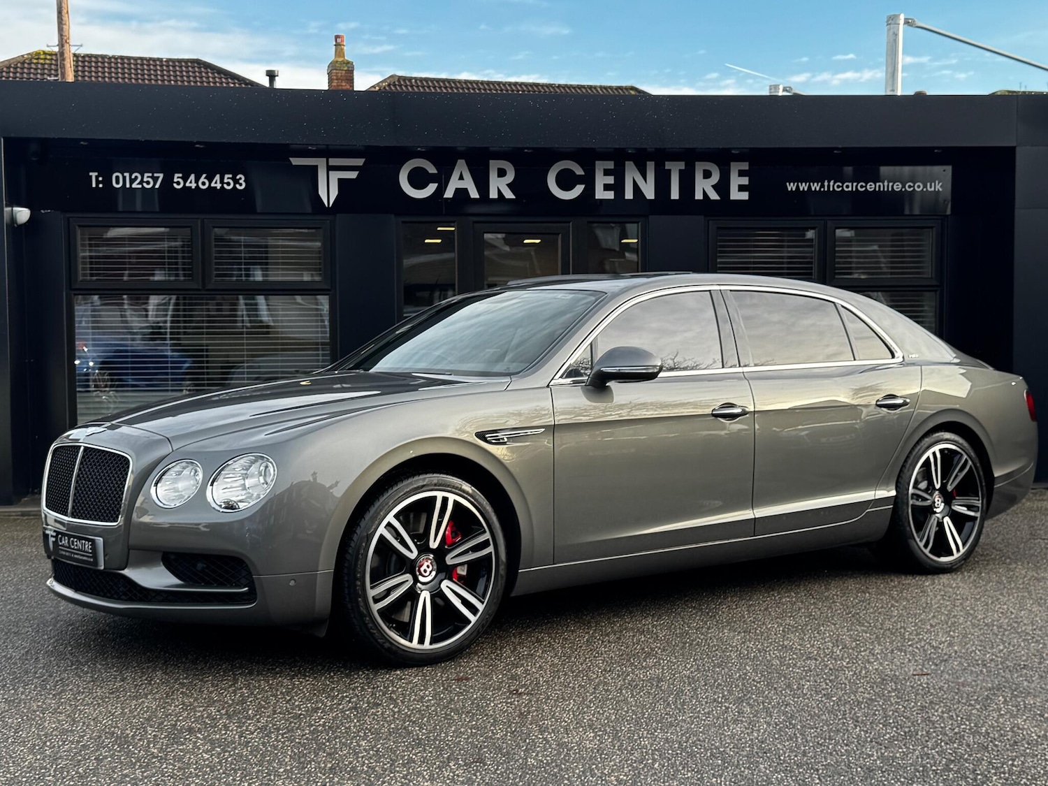 Used Bentley Flying Spur 2018 for sale - 76926894: Photo 1