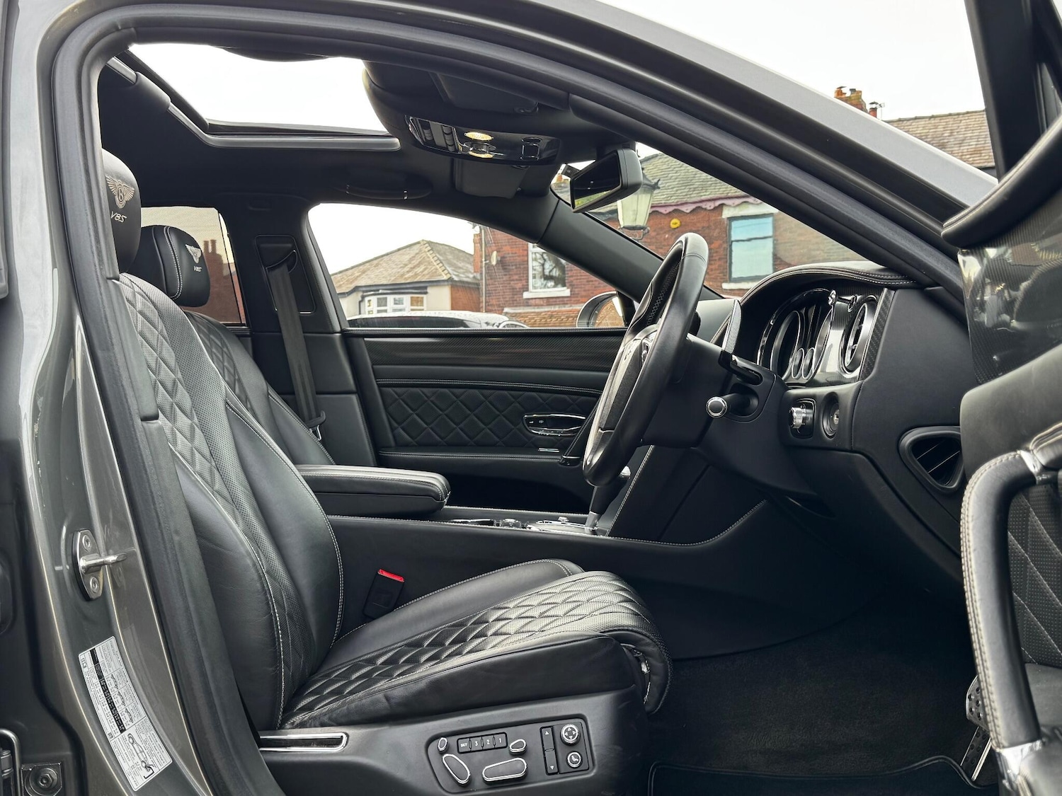 Used Bentley Flying Spur 2018 for sale - 76926894: Photo 30