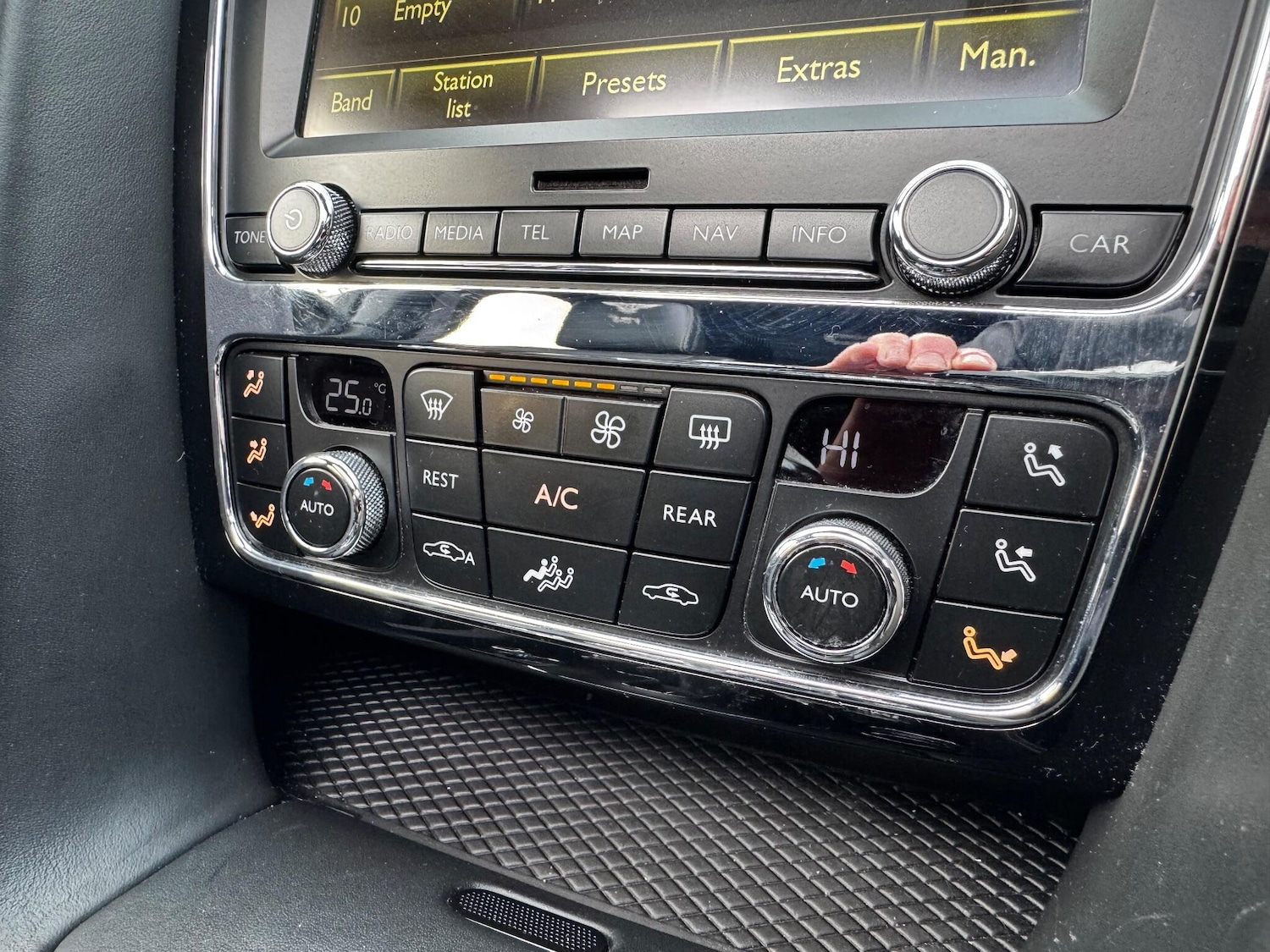 Used Bentley Flying Spur 2018 for sale - 76926894: Photo 36