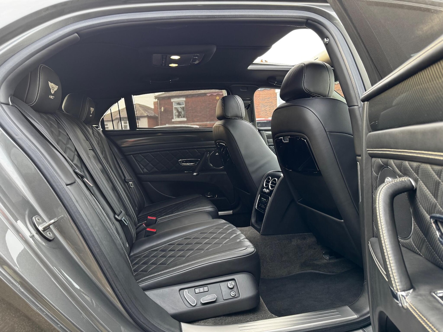 Used Bentley Flying Spur 2018 for sale - 76926894: Photo 47