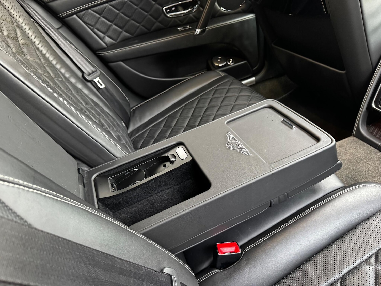 Used Bentley Flying Spur 2018 for sale - 76926894: Photo 48