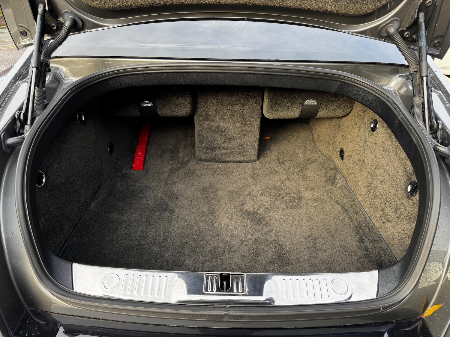 Used Bentley Flying Spur 2018 for sale - 76926894: Photo 52