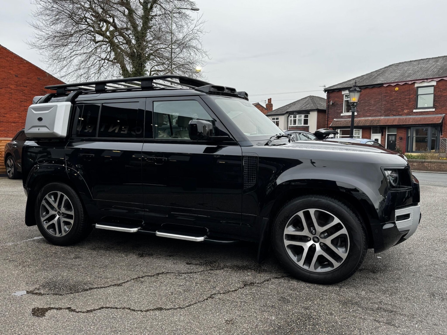 Used Land Rover Defender 2023 for sale - 77992927: Photo 10