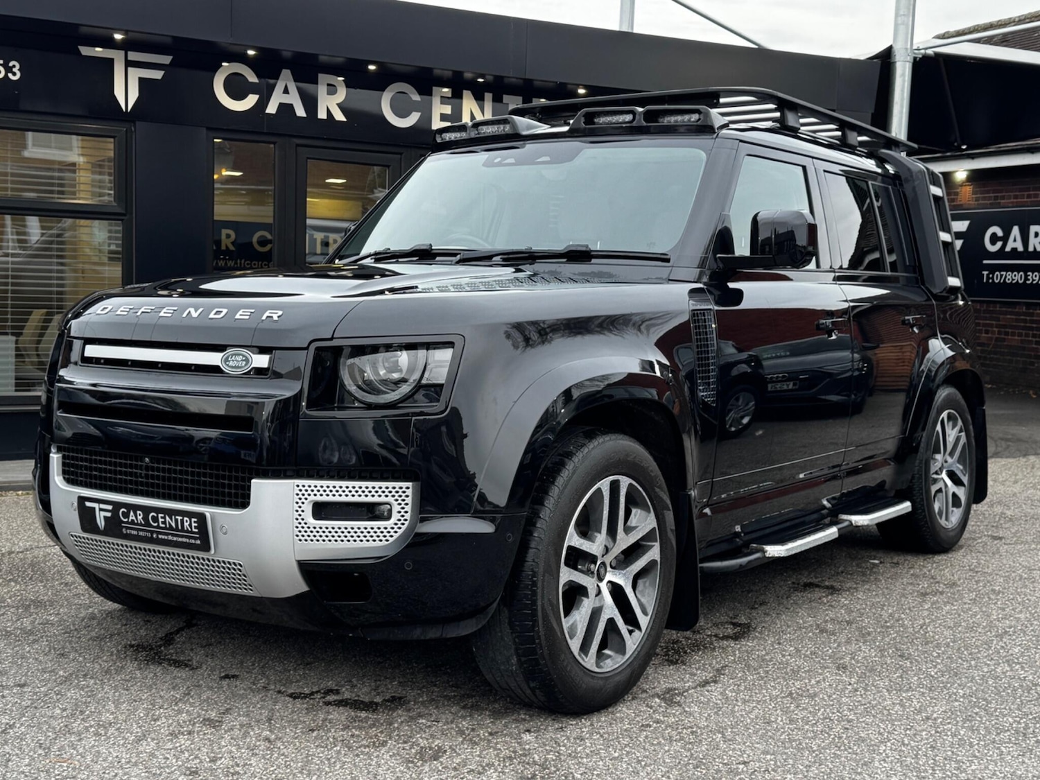 Used Land Rover Defender 2023 for sale - 77992927: Photo 15