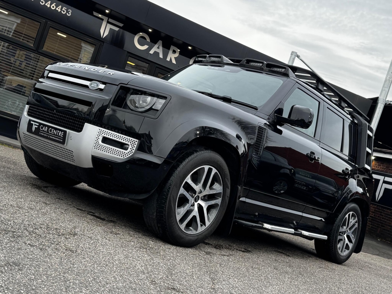 Used Land Rover Defender 2023 for sale - 77992927: Photo 16