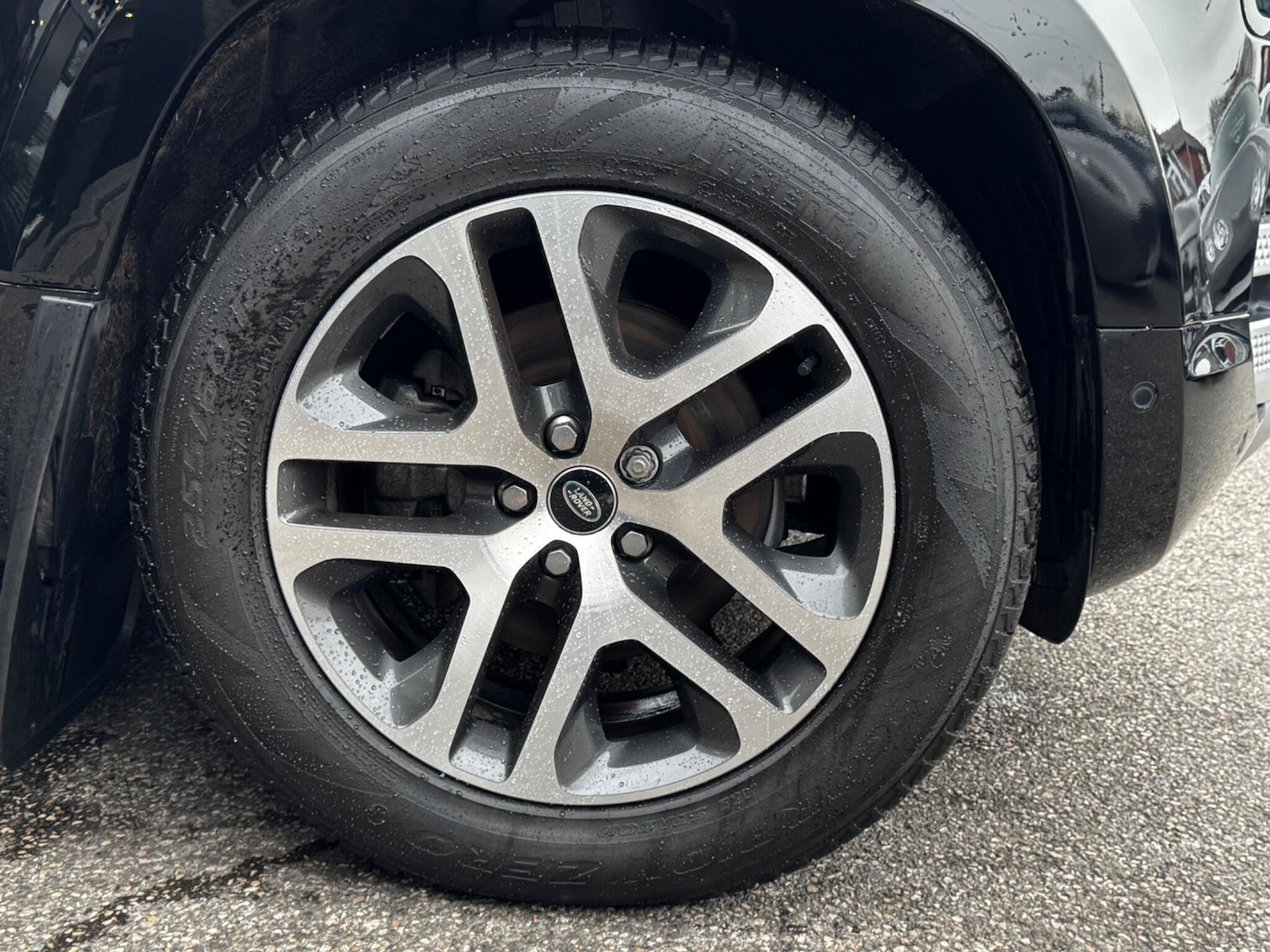 Used Land Rover Defender 2023 for sale - 77992927: Photo 20