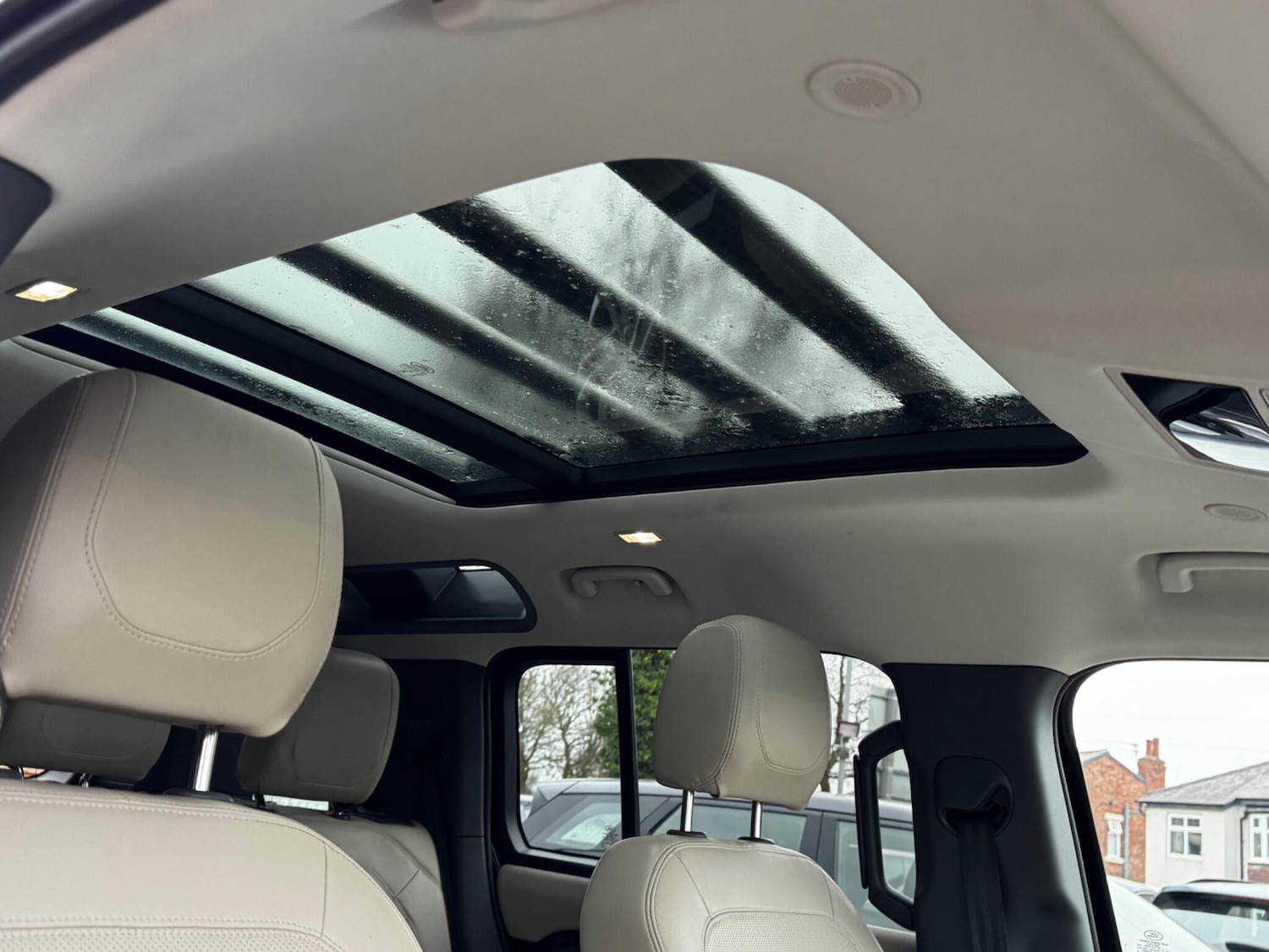 Used Land Rover Defender 2023 for sale - 77992927: Photo 30