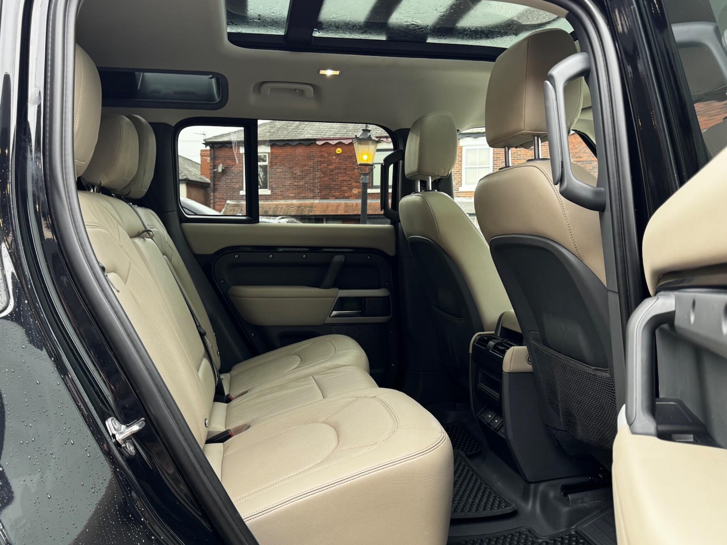 Used Land Rover Defender 2023 for sale - 77992927: Photo 45