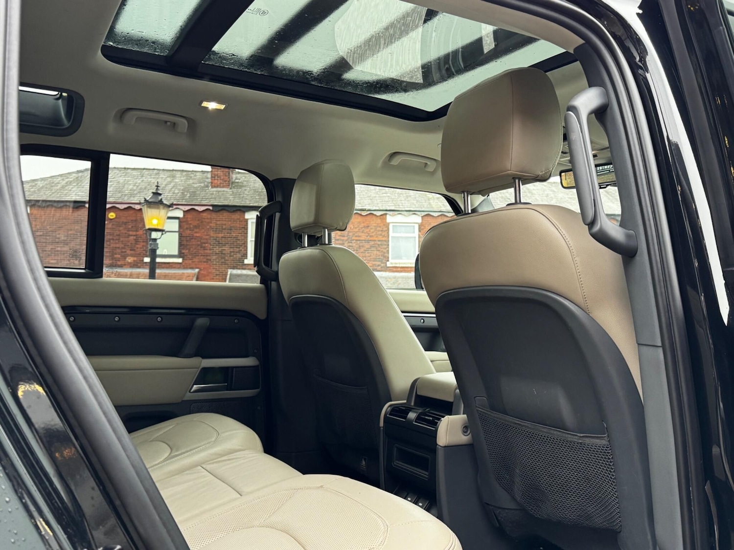 Used Land Rover Defender 2023 for sale - 77992927: Photo 46