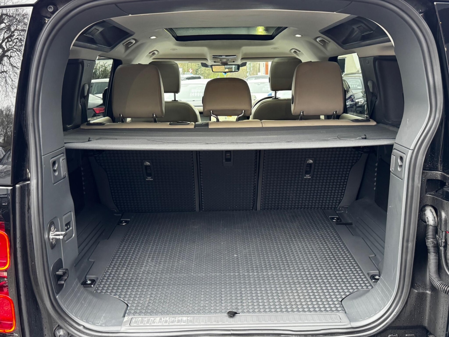 Used Land Rover Defender 2023 for sale - 77992927: Photo 48